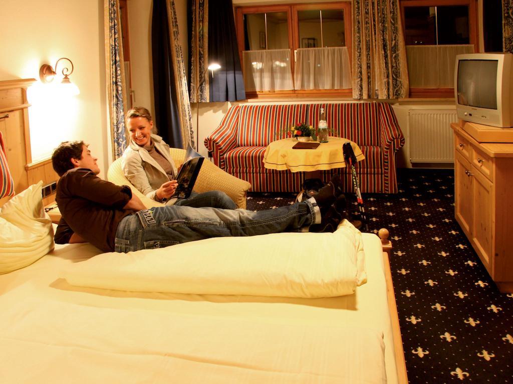 Hotel Gebirgshaeusl Engedey Cameră foto